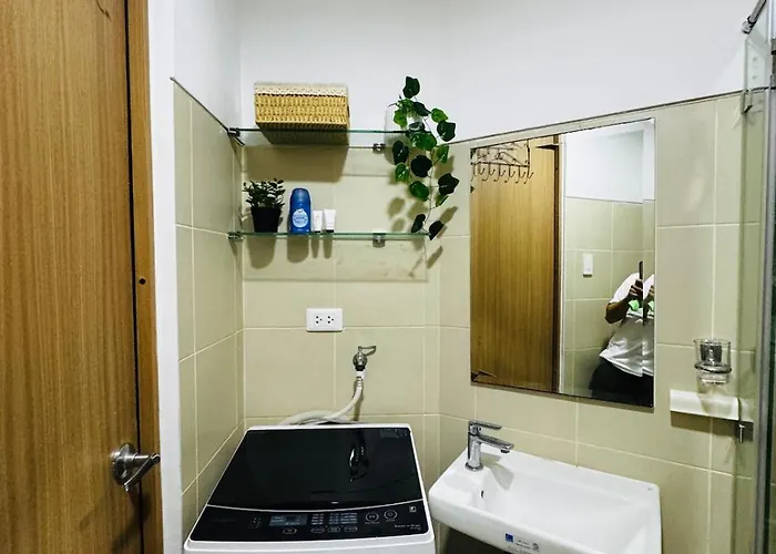 Melscape Lush 1br Unit Apartment *
