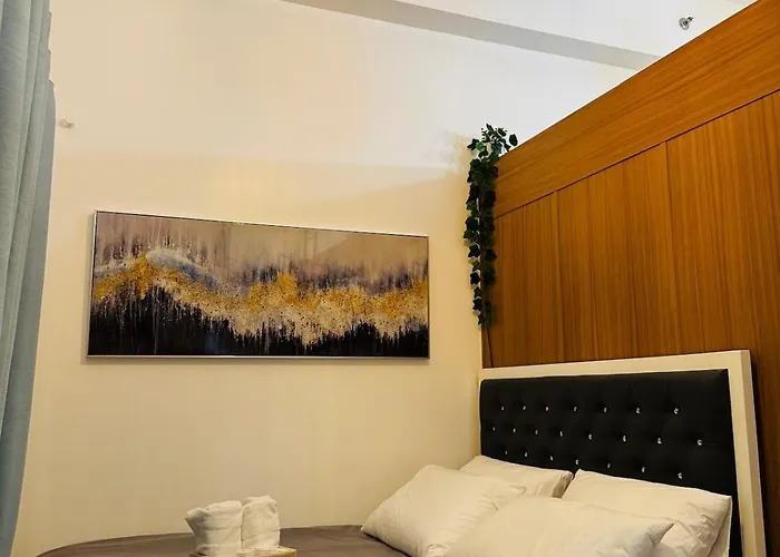 Melscape Lush 1br Unit *